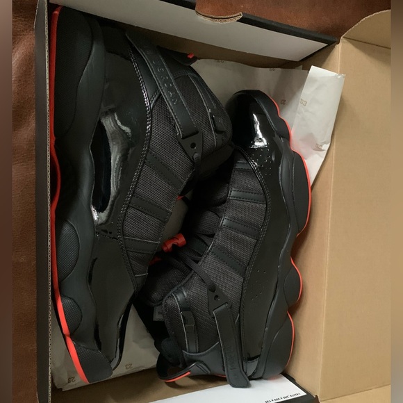 Mens 6 rings Jordan, mens size 11 - Picture 4 of 8